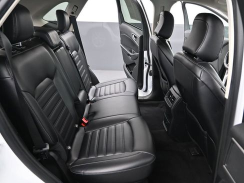 Used 2023 Ford Edge SEL image 26