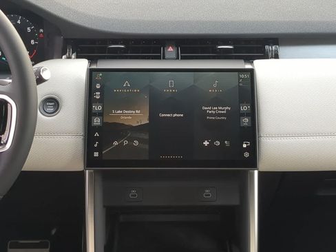 New 2026 Land Rover Discovery Sport Landmark AWD/4WD image 30