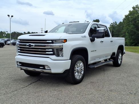 Used 2020 Chevrolet Silverado 3500 High Country w/ Z71 Off-Road Package AWD/4WD image 3