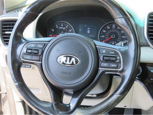 Used 2018 Kia Sportage EX w/ EX Premium Package image 28