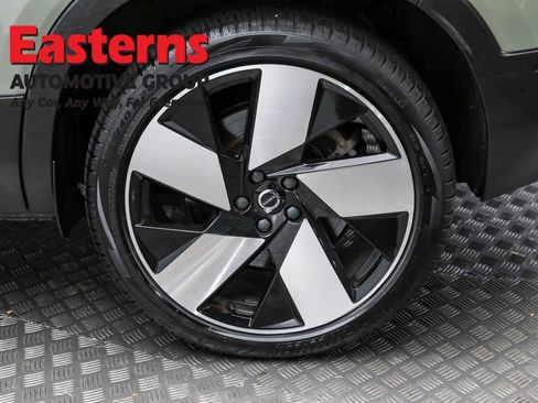 Used 2023 Volvo C40 P8 Recharge Plus w/ Climate Package image 11