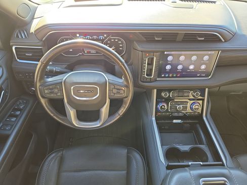 Used 2021 GMC Yukon Denali w/ Advanced Technology Package image 14