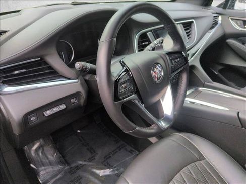 Used 2023 Buick Enclave Avenir w/ Avenir Technology Package AWD/4WD image 10