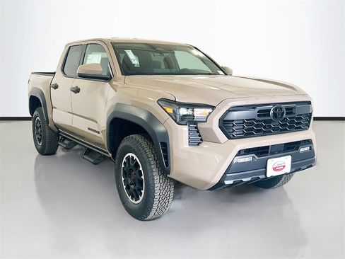 New 2026 Toyota 4Runner TRD Off-Road image 3