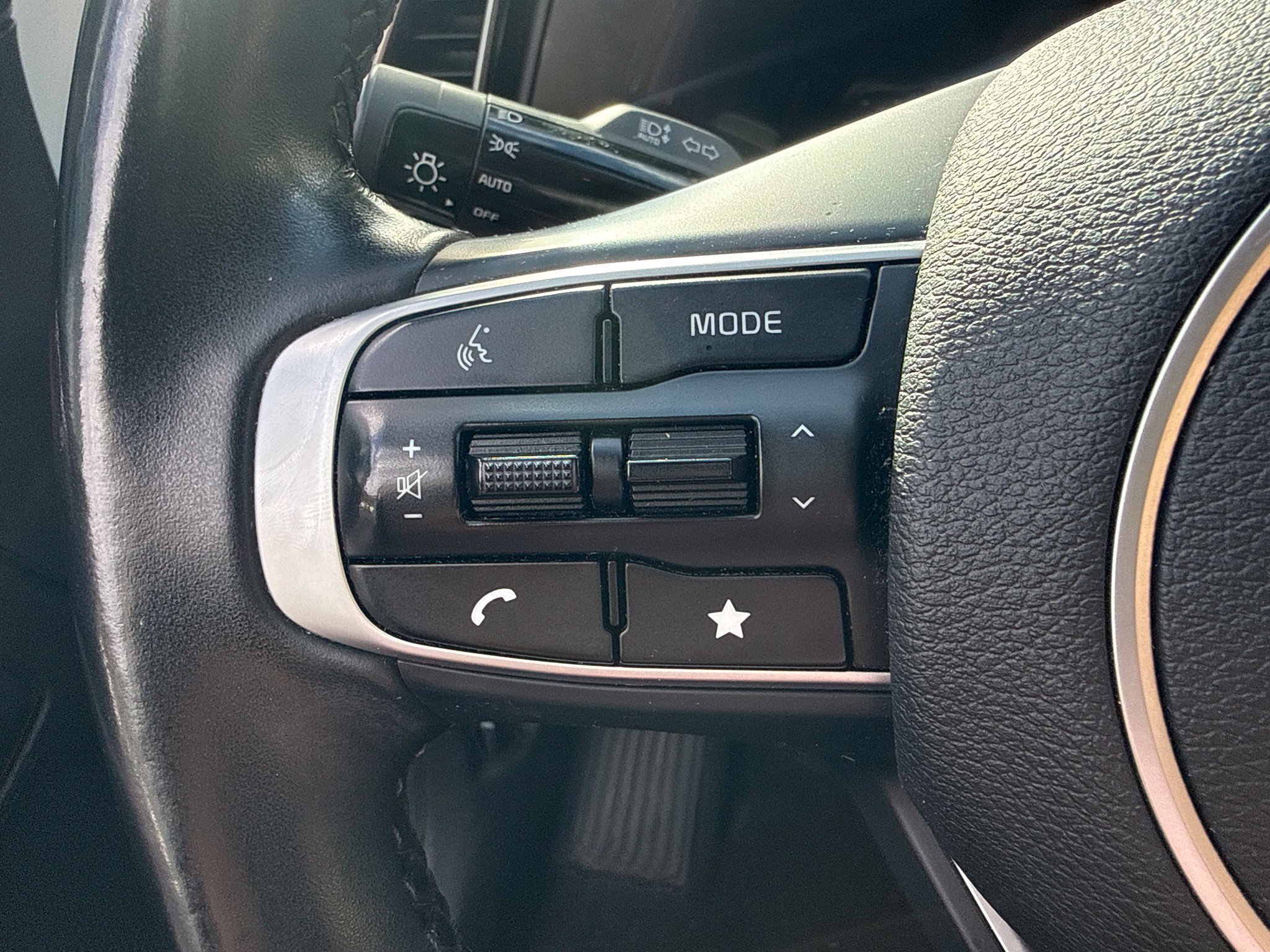 Used 2023 Kia Sportage EX AWD/4WD image 21