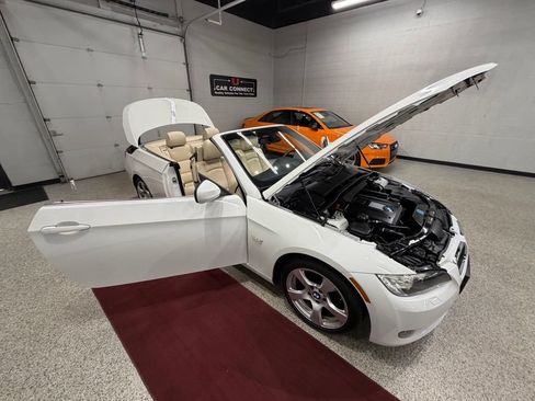 Used 2010 BMW 328i Convertible RWD image 46
