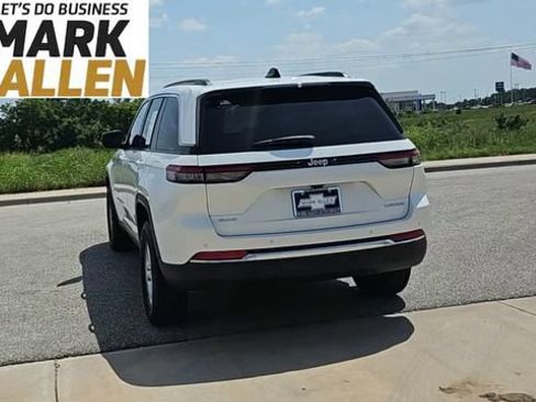 Used 2024 Jeep Grand Cherokee Laredo w/ Luxury Tech Group I AWD/4WD image 7
