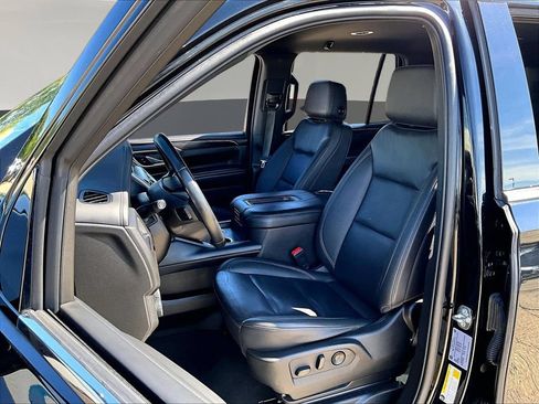Used 2024 Chevrolet Tahoe LT AWD/4WD image 24
