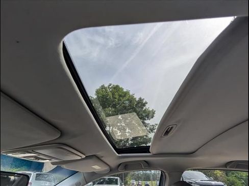 Used 2004 Honda Accord EX image 11