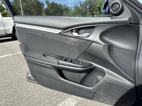 Used 2018 Honda Civic EX image 17