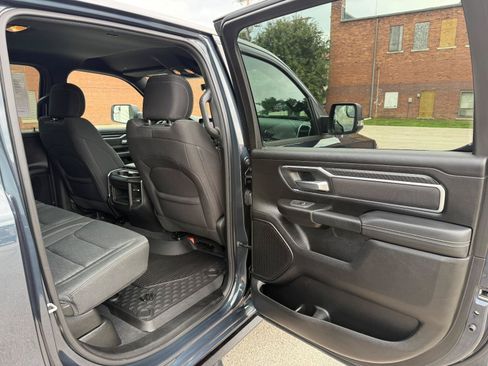 Used 2025 RAM 1500 Big Horn AWD/4WD image 16