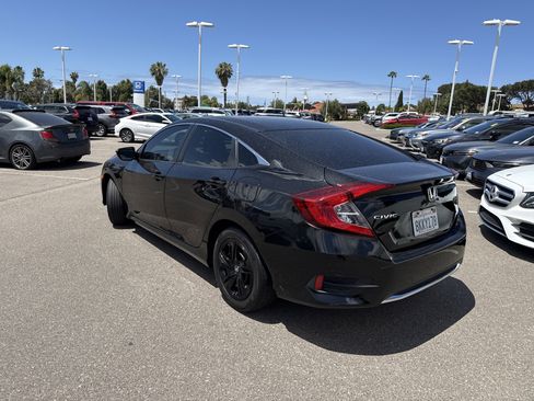 Used 2019 Honda Civic LX image 4