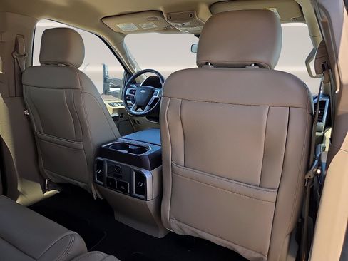 Used 2020 Ford F150 Lariat w/ Equipment Group 502A Luxury RWD image 11