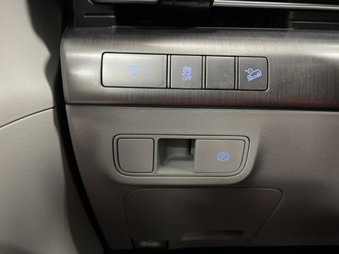 Used 2024 Hyundai Kona SEL w/ Convenience Package AWD/4WD image 31