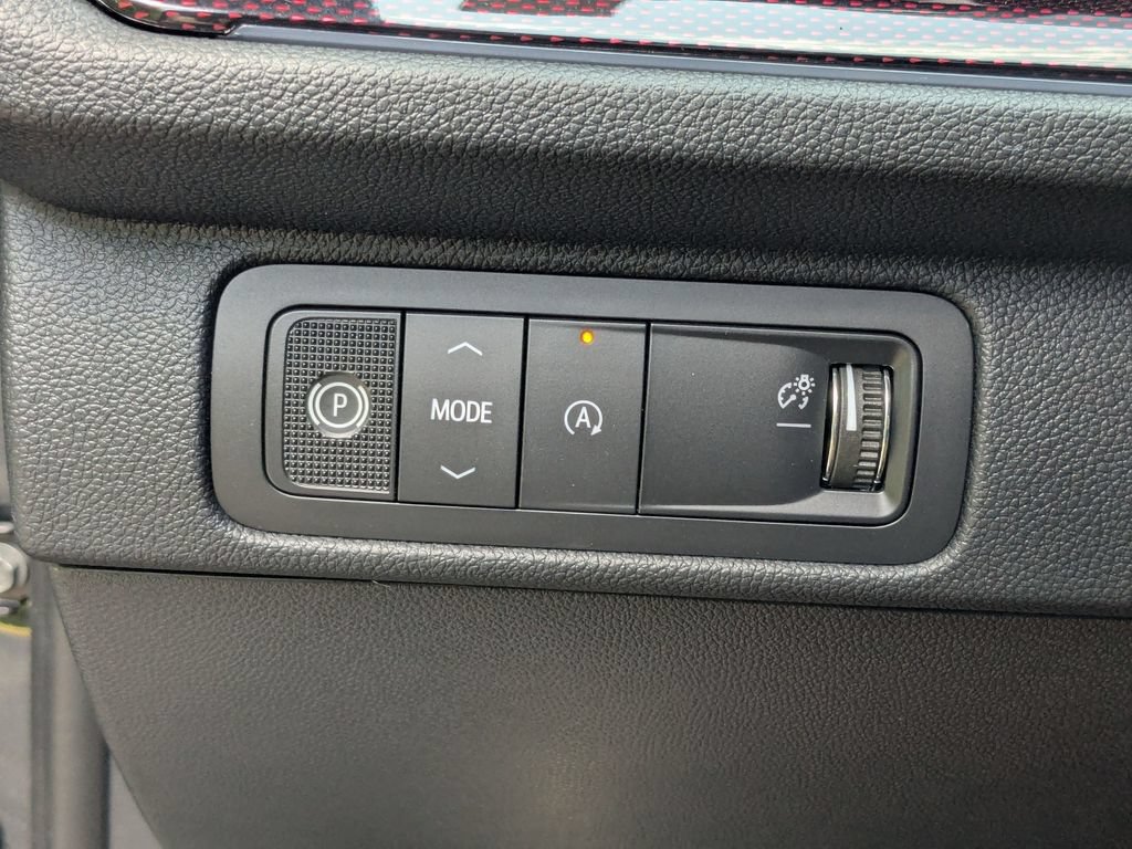 New 2027 Chevrolet Traverse RS FWD image 14