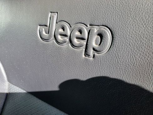 Used 2012 Jeep Liberty Sport image 19