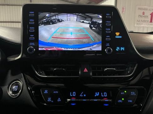 Used 2019 Toyota C-HR XLE FWD image 14