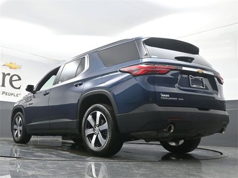 Used 2023 Chevrolet Traverse LT w/ LT Premium Package image 7