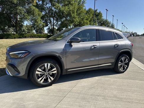 Used 2025 Mercedes-Benz GLA 250 GLA 250 image 2