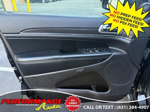 Used 2018 Jeep Grand Cherokee Limited image 25