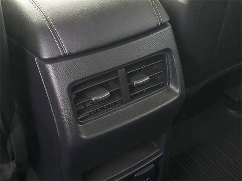 Certified 2023 Ford Edge Titanium image 23