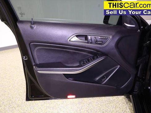 Used 2016 Mercedes-Benz GLA 250 4MATIC image 29