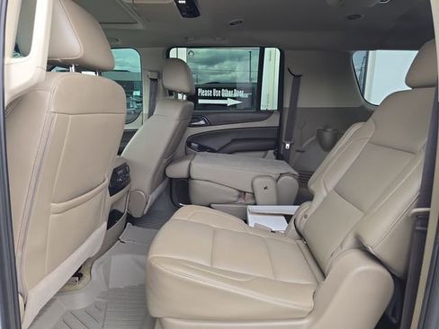 Certified 2017 Chevrolet Suburban Premier AWD/4WD image 11