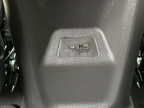 Certified 2025 Buick Envision Preferred AWD/4WD image 15
