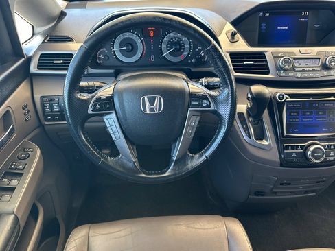 Used 2015 Honda Odyssey Touring image 14