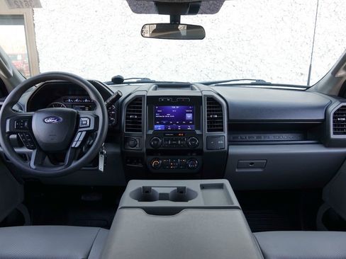 Used 2022 Ford F250 XL w/ Power Equipment Group image 42