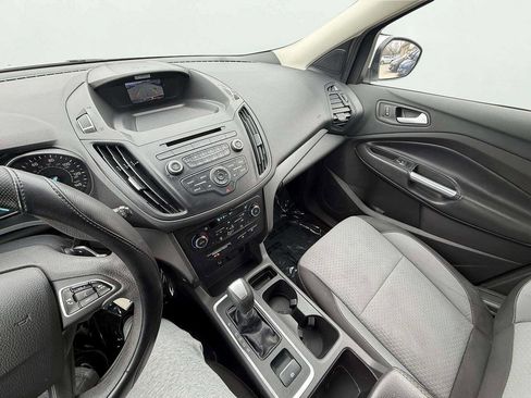 Used 2017 Ford Escape SE w/ SE Cold Weather Package image 19