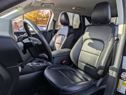 Used 2022 Ford Escape SEL w/ Technology Package image 25