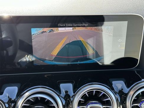 Used 2021 Mercedes-Benz GLA 250 GLA 250 image 21