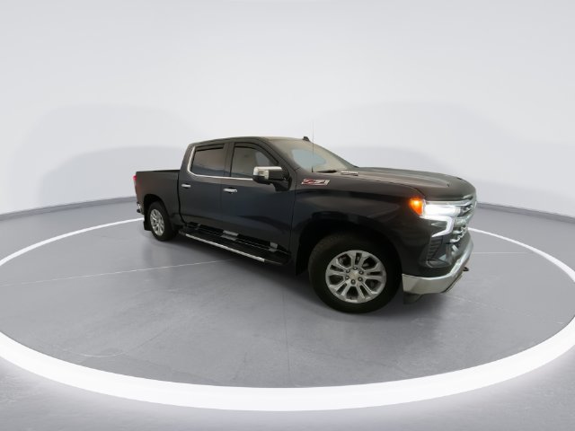 Used 2024 Chevrolet Silverado 1500 LTZ AWD/4WD image 7