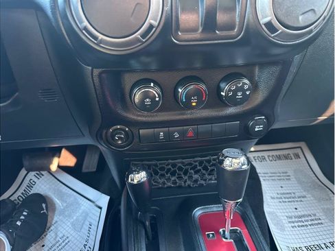 Used 2018 Jeep Wrangler Sport AWD/4WD image 22