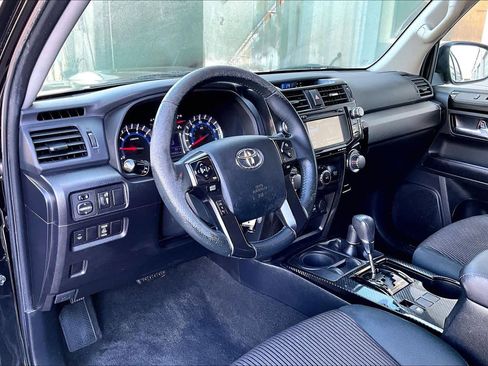 Used 2019 Toyota 4Runner TRD Off-Road AWD/4WD image 17