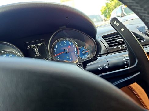 Used 2018 Maserati GranTurismo Sport image 75