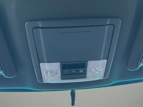 Used 2012 Ford Explorer Limited image 28