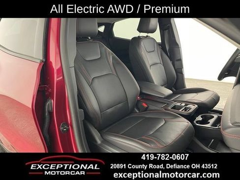 Used 2025 Ford Mustang Mach-E Premium w/ Sport Appearance Package AWD/4WD image 50