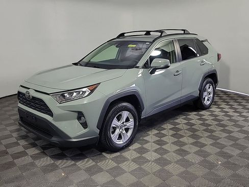Used 2019 Toyota RAV4 XLE w/ All Weather Liner Package AWD/4WD image 11
