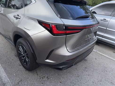 Used 2025 Lexus NX 250 FWD w/ Accessory Package (Z1) image 8