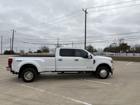 Used 2021 Ford F350 XLT image 6