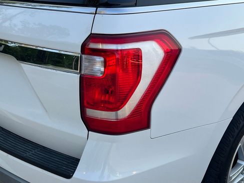 Used 2020 Ford Expedition XLT w/ Equipment Group 202A RWD image 13