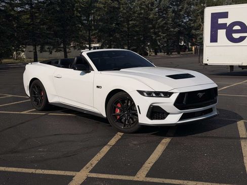 Used 2024 Ford Mustang GT Premium RWD image 1
