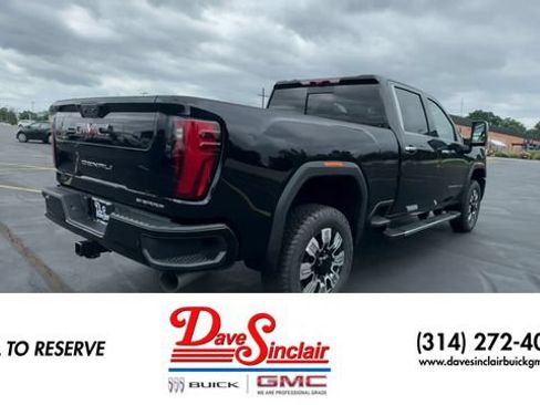 New 2026 GMC Sierra 3500 Denali w/ Denali Reserve Package AWD/4WD image 8