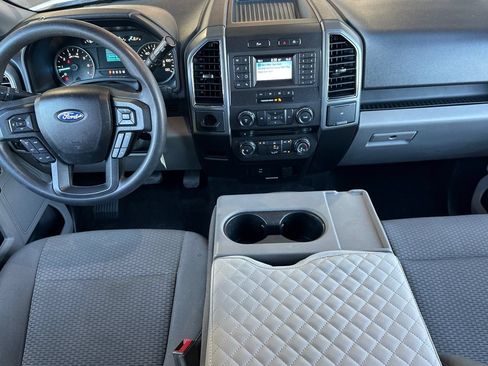 Used 2018 Ford F150 XLT RWD image 12