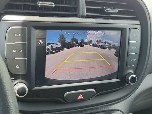 Certified 2023 Kia Soul LX FWD image 15