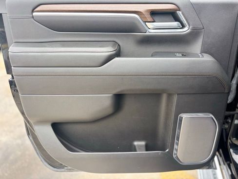 Used 2024 Chevrolet Silverado 2500 High Country w/ Technology Package image 22