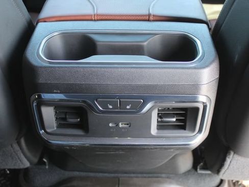 Used 2025 GMC Sierra 2500 Denali Ultimate AWD/4WD image 20