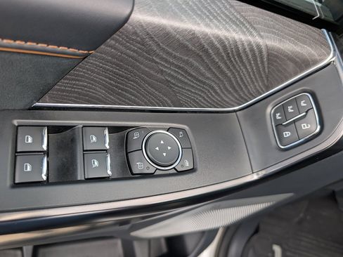 Used 2022 Ford F150 Platinum w/ Equipment Group 701A High image 18